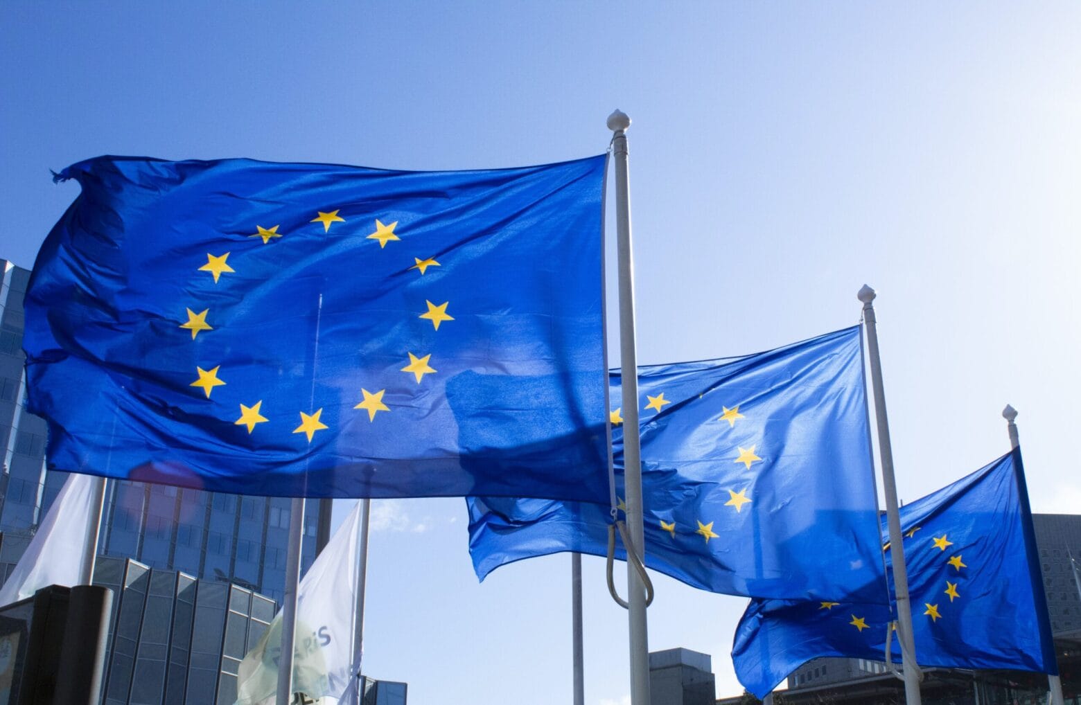 União Europeia considera tarifa de 30%