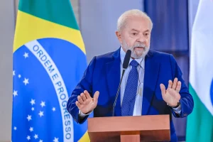 Lula reúne ministros