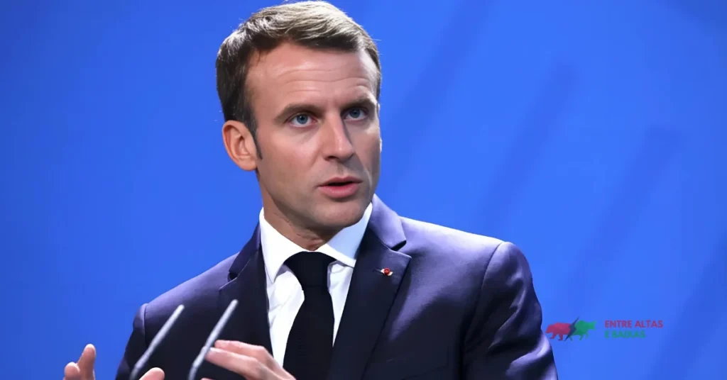 Macron pede suspensão